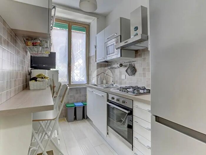 Appartamento bilocale in vendita in Via Eurialo, Roma
