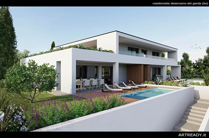 Appartamento con 5 locali in vendita in Via Rimembranze, Desenzano Del Garda