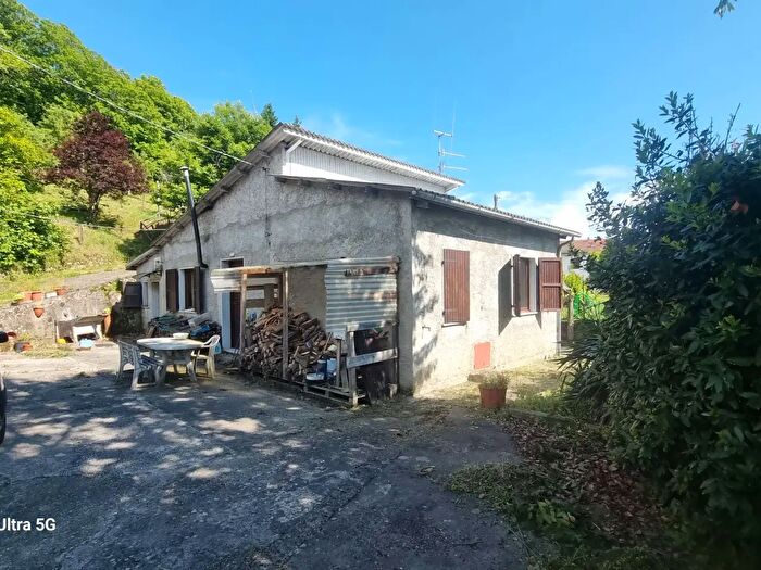 Casa con 12 locali in vendita in Strada Provinciale, Piazza Al Serchio