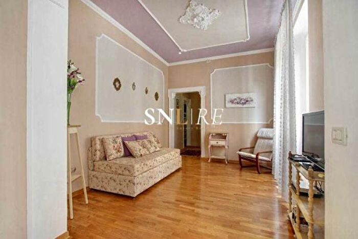 Appartamento quadrilocale in vendita in Via Guelfa, Firenze