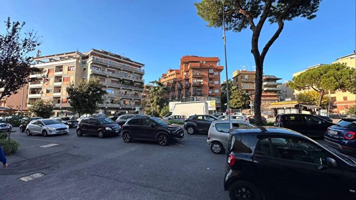 Appartamento quadrilocale in vendita in Piazza Irnerio, Roma