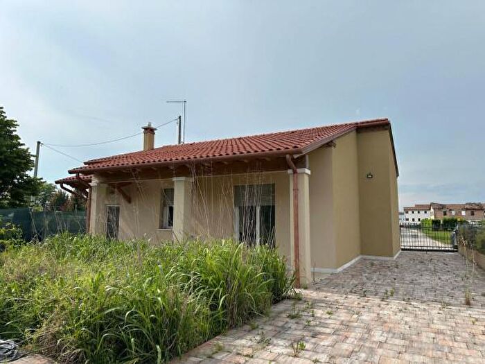 Casa trilocale in vendita in Via Porto Menai, Mira