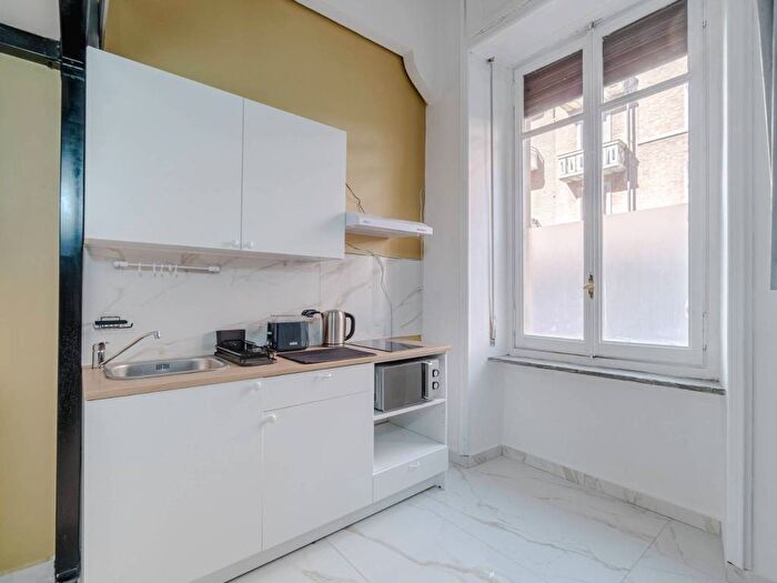 Appartamento monolocale in affitto in Via Giuseppe Piazzi, Crocetta, Torino