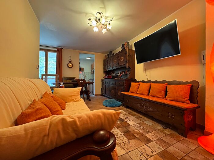 Appartamento trilocale in vendita in Via Ruata, Crissolo