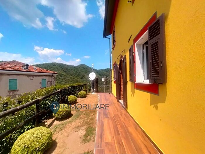 Casa quadrilocale in vendita in Strada Provinciale, Fivizzano