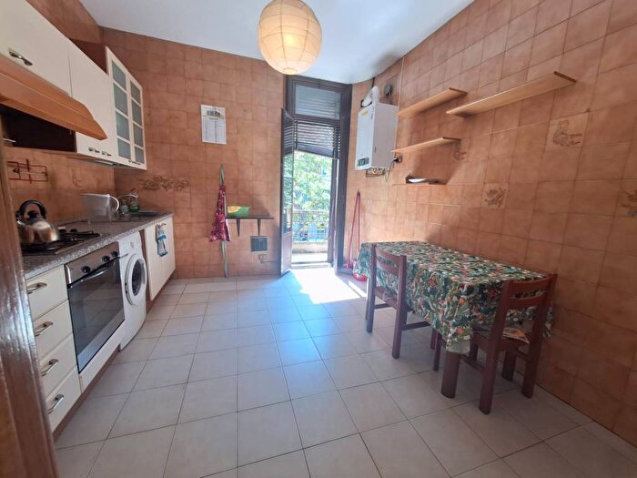 Appartamento trilocale in affitto in Porta Romana Medaglie dOro, Milano