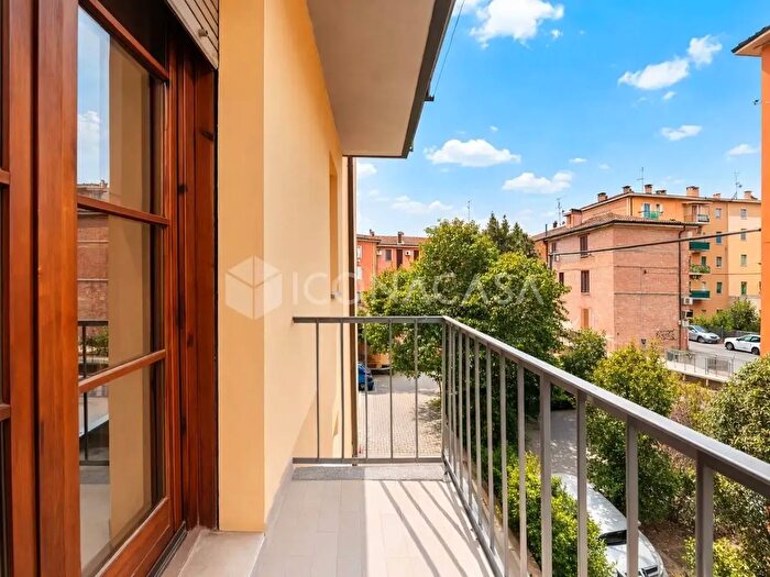 Appartamento quadrilocale in vendita in Via Agucchi Pal, Bologna