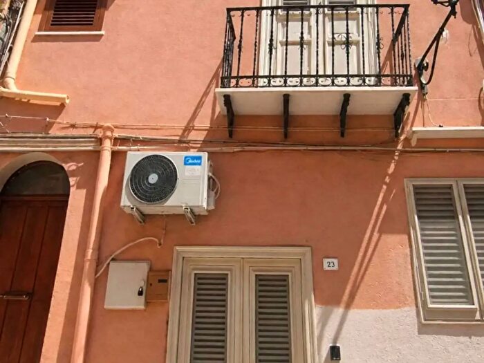 Casa con 6 locali in vendita in Termini Imerese