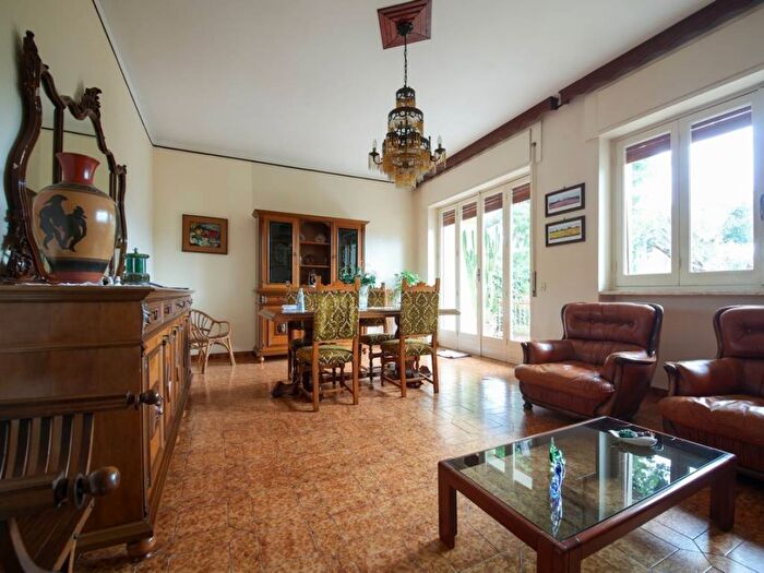 Appartamento quadrilocale in vendita in Via Nicola Brandi, Casale Materdomini, Brindisi
