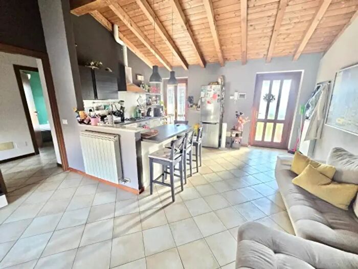 Casa trilocale in vendita in Cameri