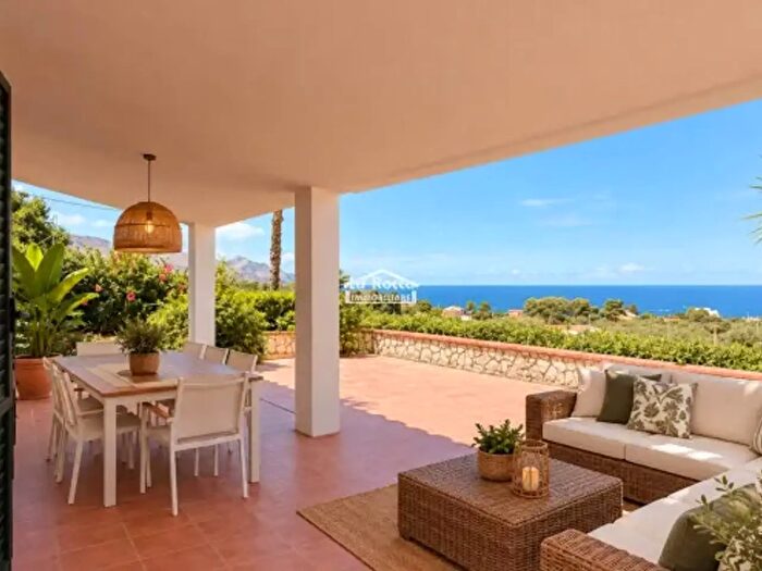 Casa con 5 locali in vendita in Contrada Conza, Castellammare Del Golfo