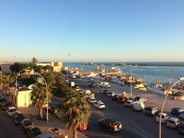 Appartamento trilocale in affitto in Piazza Piemonte e Lombardo, Centro Urbano, Marsala