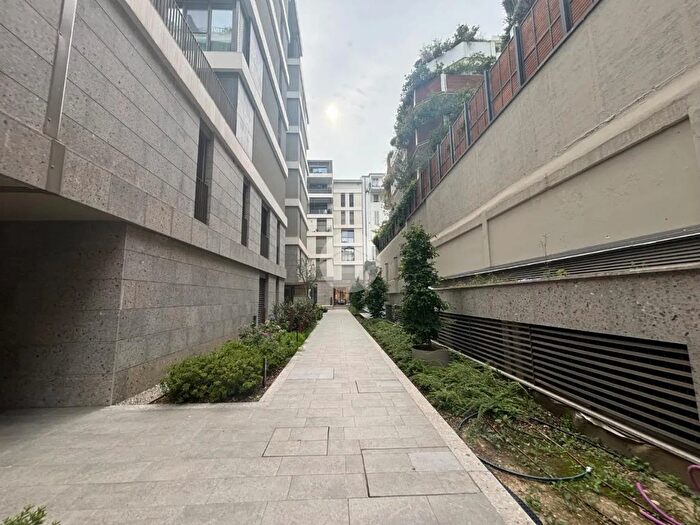 Appartamento bilocale in affitto in Via Giuseppe Compagnoni, Milano