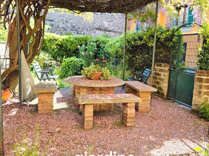 Appartamento trilocale in affitto in Corso Umberto I, Centro, Ronciglione