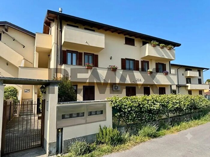 Appartamento trilocale in vendita in Via Milano, Garlasco