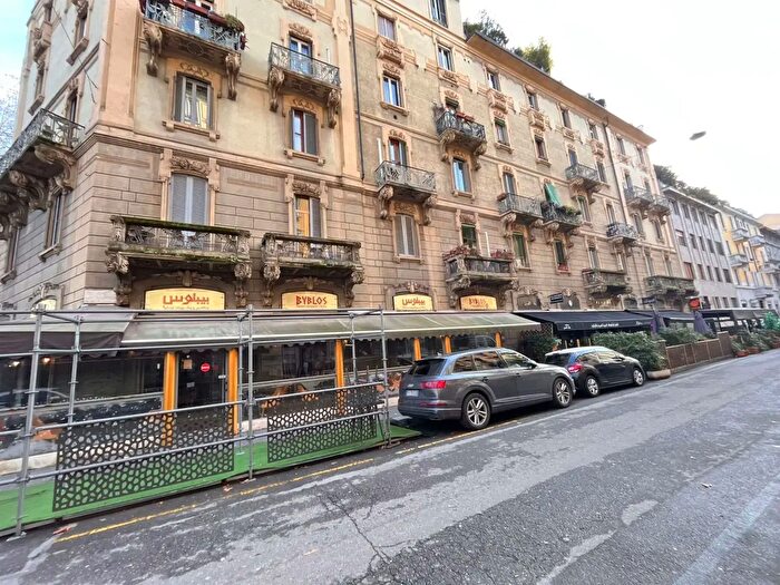 Appartamento bilocale in vendita in Milano