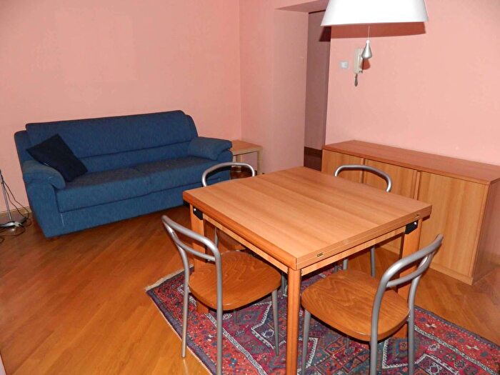 Appartamento bilocale in affitto in via Mazzini, Centro, Sondrio