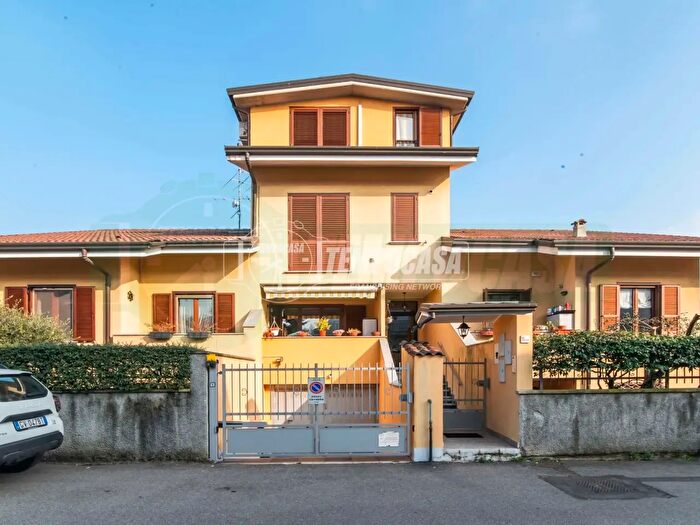 Appartamento bilocale in vendita in Via Adige, Lainate