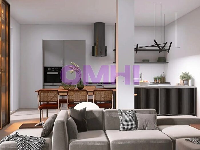 Appartamento trilocale in vendita in Via Mazzini, Cavaria Con Premezzo