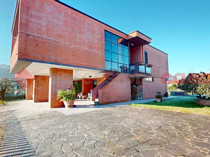 Casa con 5 locali in vendita in Via di Ghivizzano, Coreglia Antelminelli