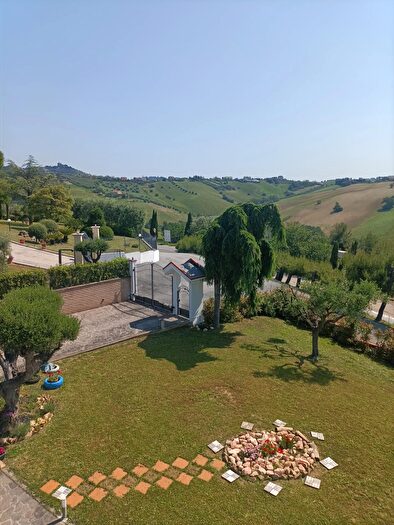 Casa con 6 locali in vendita in Monteprandone