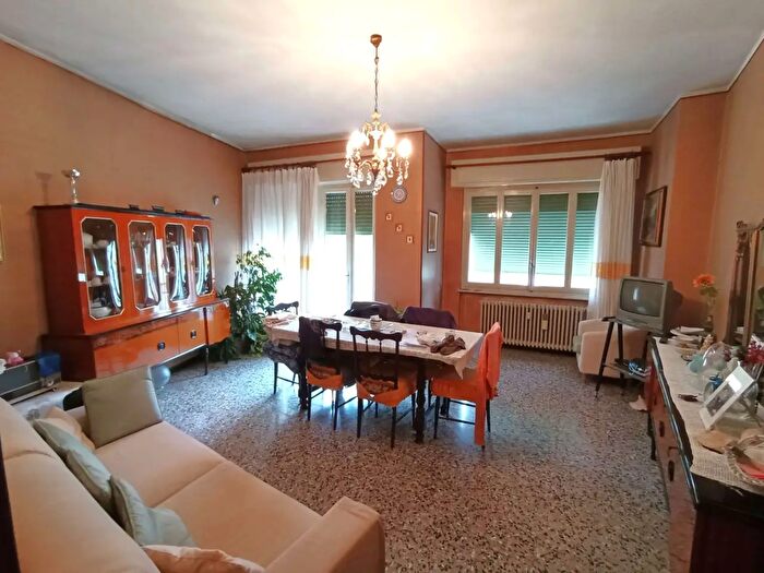 Appartamento con 5 locali in vendita in Via Tarchetti, San Salvatore Monferrato