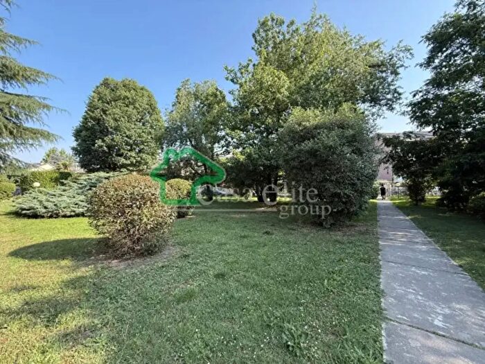 Appartamento trilocale in vendita in Via Fratelli Baggi, Lodi