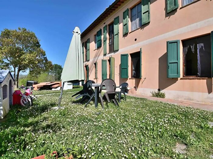 Appartamento trilocale in vendita in Via Europa, Sovicille