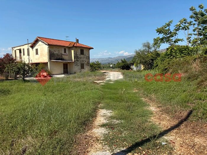 Casa quadrilocale in vendita in Strada Capo dei Bufali, Terracina