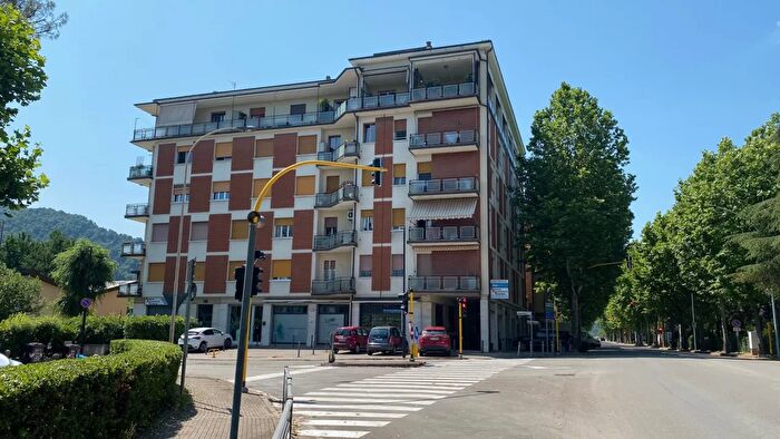 Appartamento trilocale in vendita in Via Stazione, Sasso Marconi