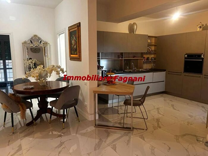 Appartamento quadrilocale in vendita in Via Enrico Riziero GalvaligiVelletri, Velletri