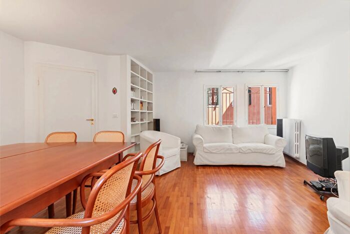 Appartamento con 6 locali in vendita in San Marco, Venezia