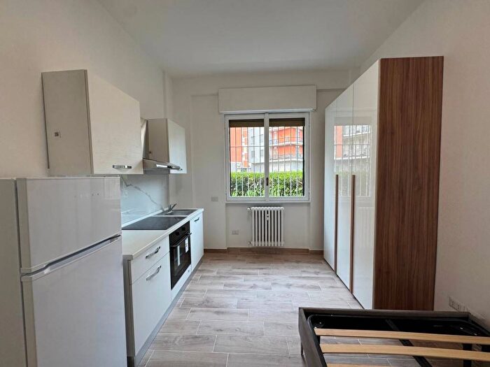 Appartamento monolocale in affitto in Via Zurigo, Inganni, Milano