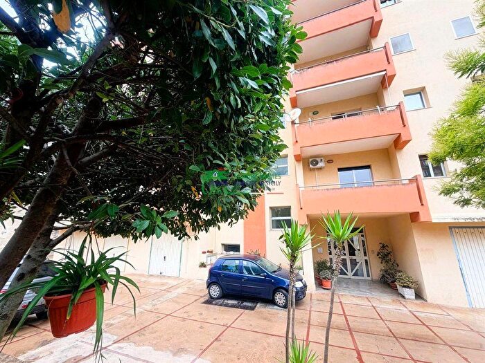 Appartamento con 5 locali in vendita in Via Pietro Nenni, Ragusa