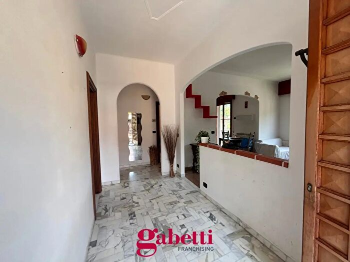 Casa trilocale in vendita in Via Pero, Varazze