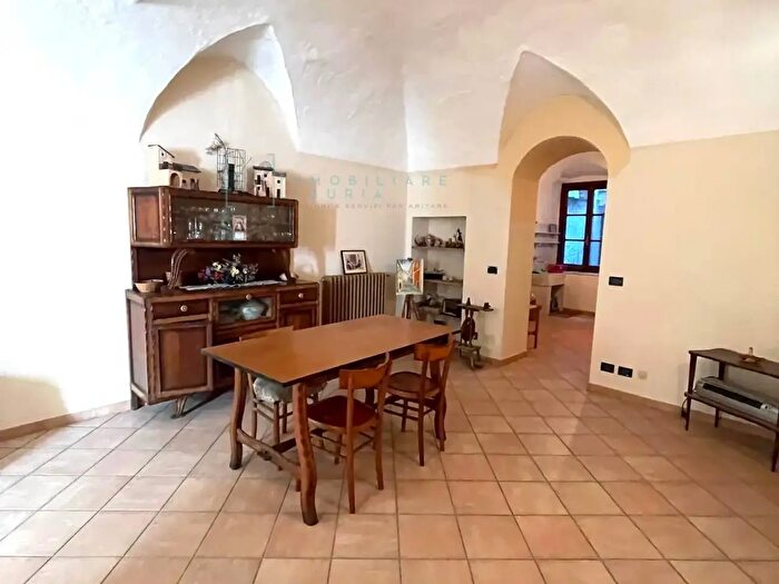 Casa con 5 locali in vendita in Via Garibaldi, Pieve Di Teco