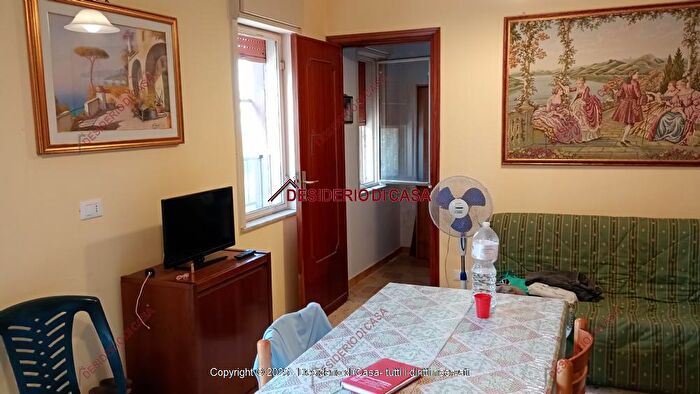 Casa trilocale in vendita in Montelepre