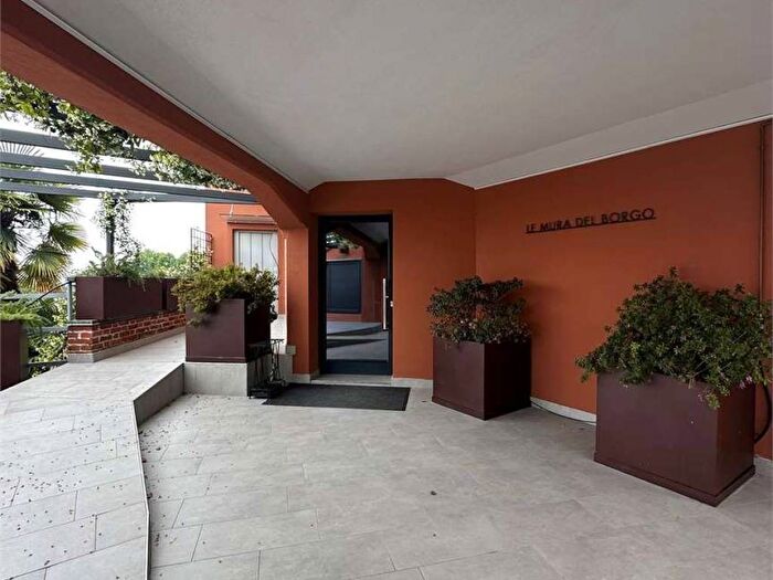 Appartamento trilocale in affitto in Centro, Oleggio