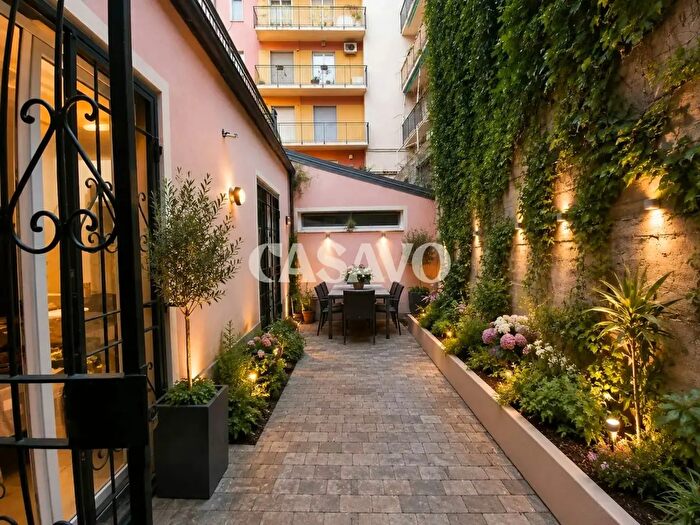 Appartamento trilocale in vendita in Via Alessandro Lamarmora, Rapallo