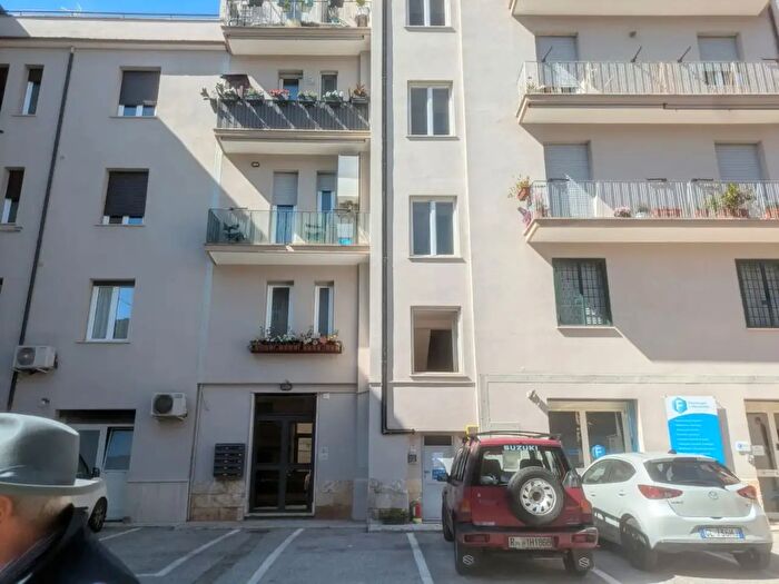 Appartamento trilocale in vendita in Via Madonna di Loreto, Monterotondo