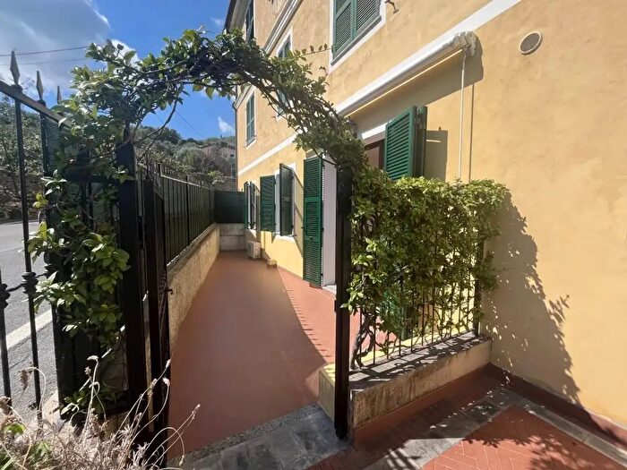 Appartamento quadrilocale in vendita in Via di là dal Ponte, Pontedassio