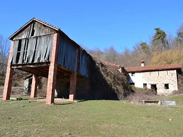 Casa con 8 locali in vendita in Ferrania, Cairo Montenotte