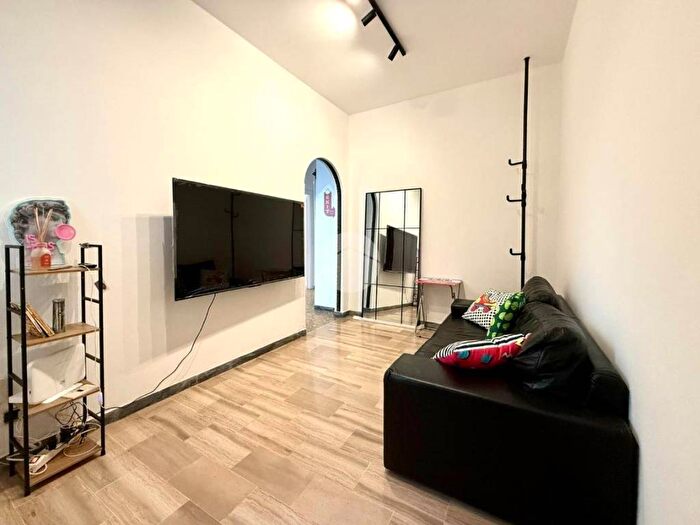 Appartamento trilocale in affitto in Viale Guglielmo Marconi, Marconi, Roma