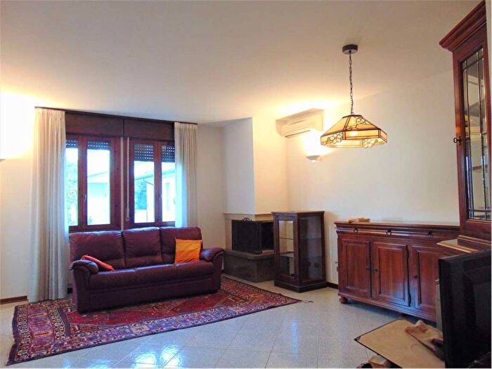 Appartamento trilocale in affitto in Guizza, Padova