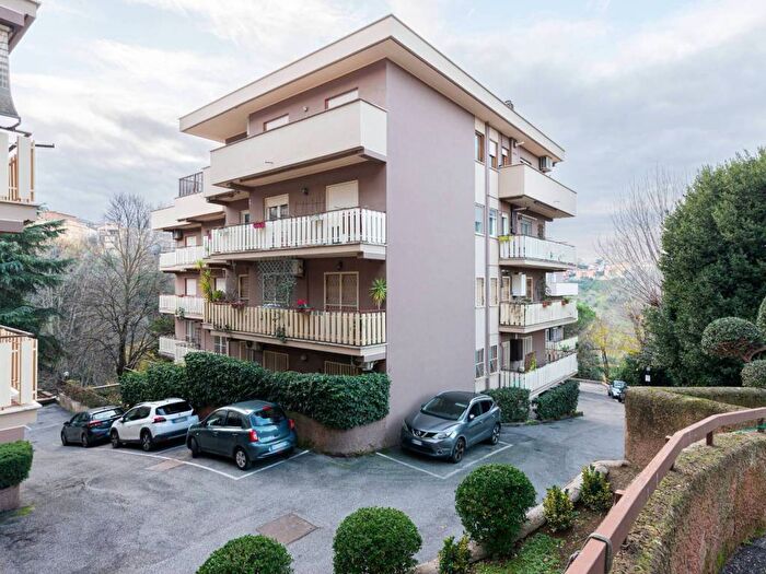 Appartamento quadrilocale in affitto in Via Po, Santa Maria San Martino, Monterotondo