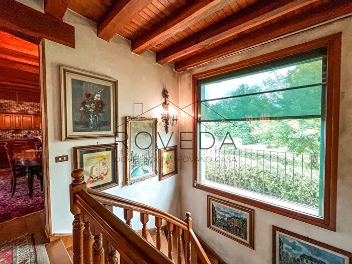 Casa con 6 locali in vendita in Via delle Acquette, Treviso