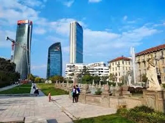 Casa con 6 locali in vendita in Milano