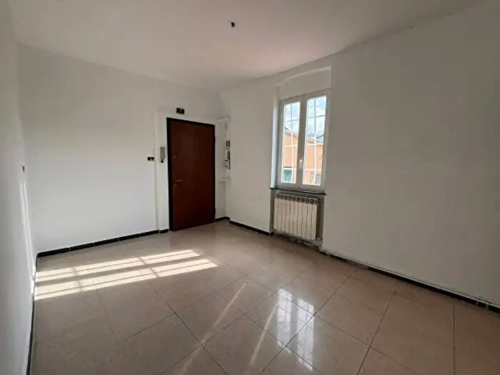 Appartamento trilocale in vendita in Via Alfredo dAndrade, Genova