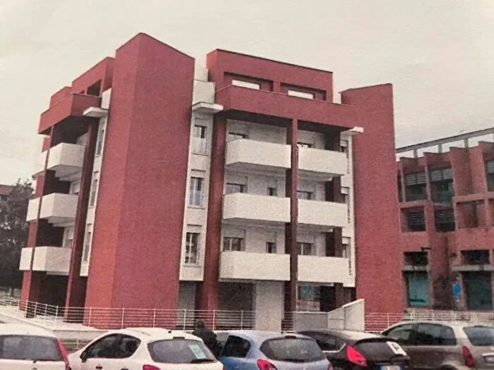 Appartamento bilocale in vendita in Via Romeo Galli, Forli'