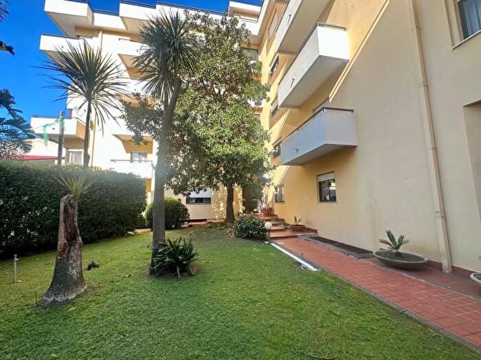 Appartamento trilocale in vendita in Via Fosse Ardeatine, Barcellona Pozzo Di Gotto